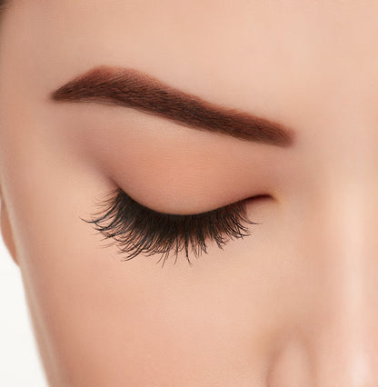 A model with close eye wearing Ardell Active Lash Gainz lashes